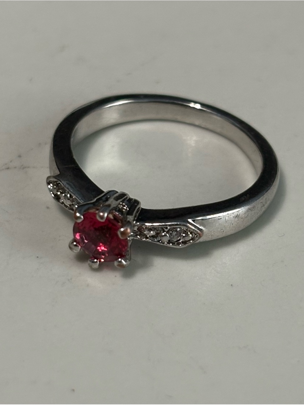 Sale‼️ Sterling Silver Ruby tone Accent Ring